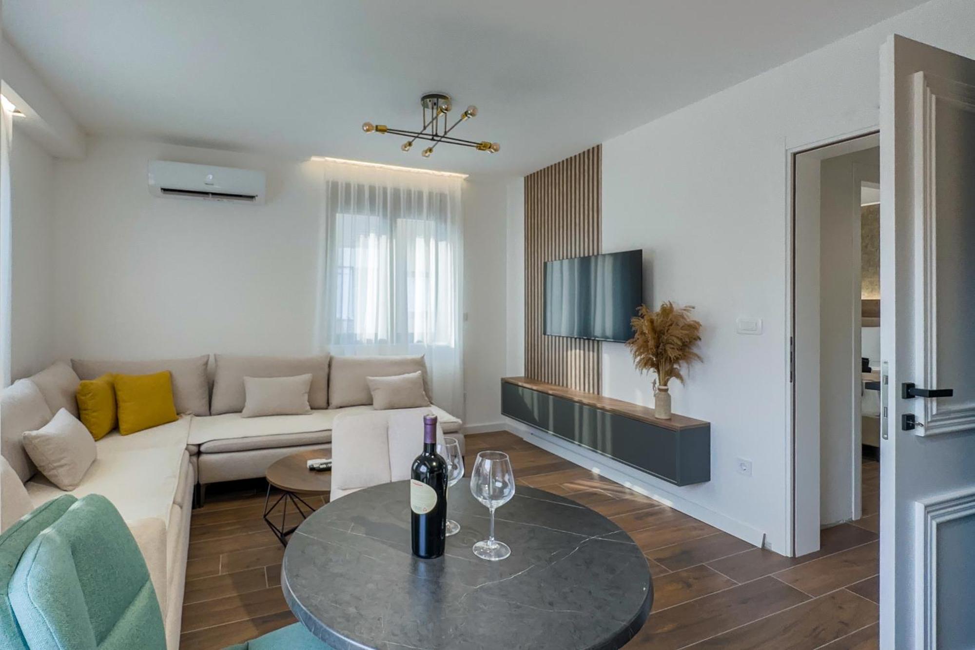 North Apartments Бело Поле Екстериор снимка
