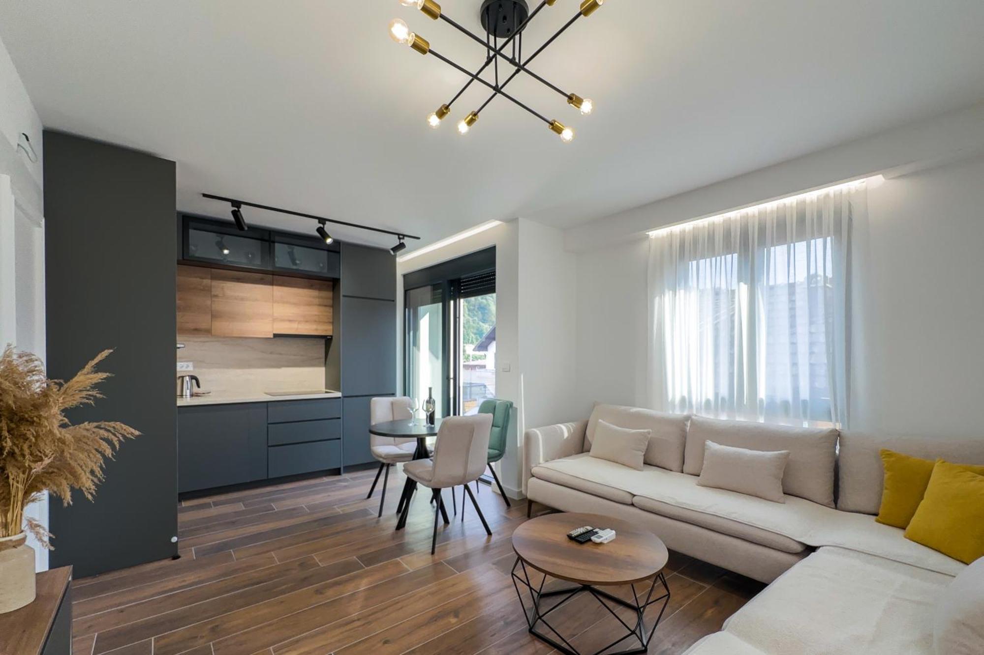 North Apartments Бело Поле Екстериор снимка